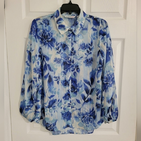 NWT Isaac Mizrahi Blouse Size SP Long Sleeve White Blue Floral Semi-Casual - Picture 2 of 12